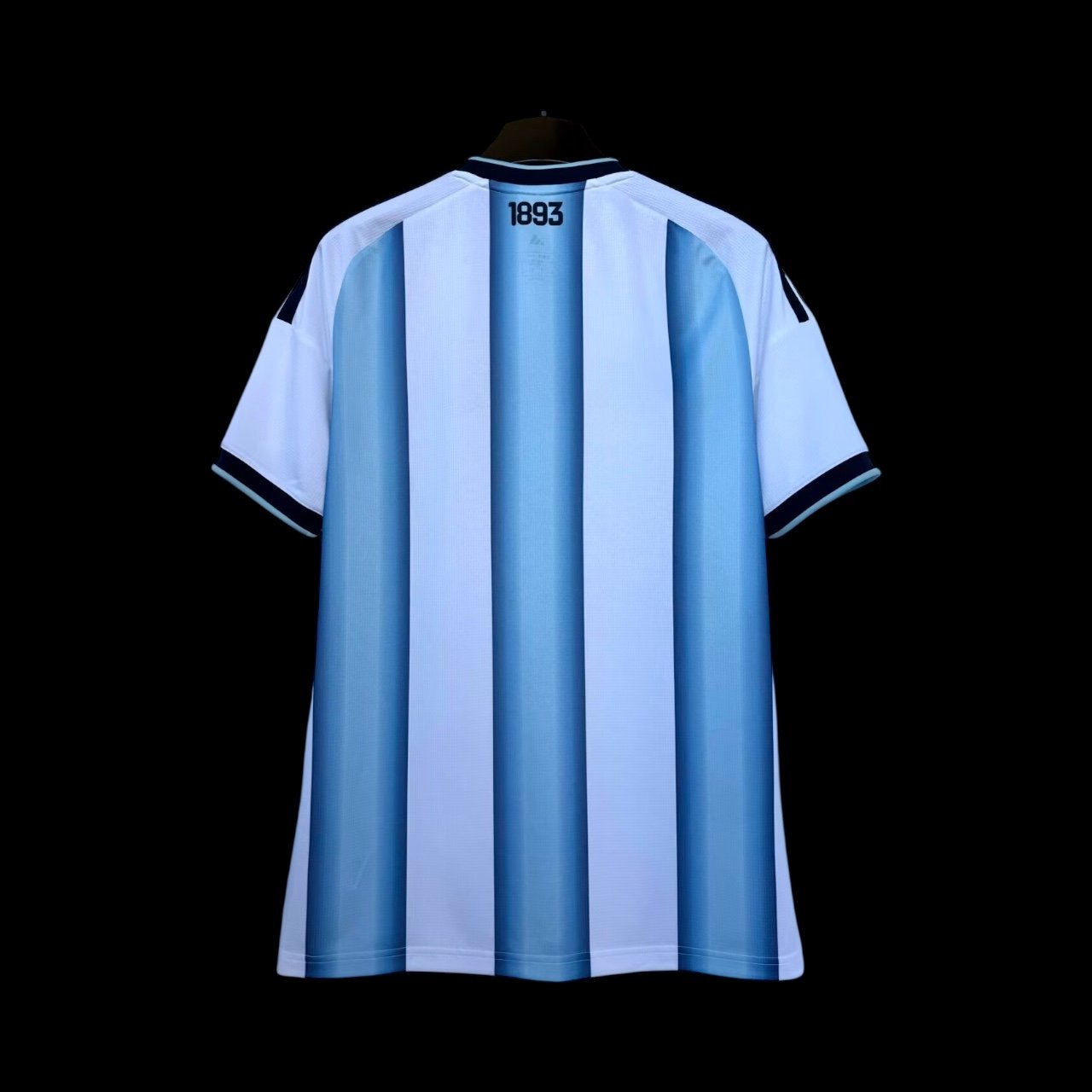 Нова Колекция Футболни Екипи - Име и номер по избор