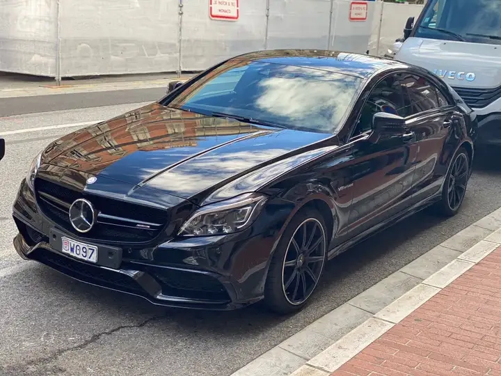 Автомобил:MERCEDES-BENZ CLS-CLASS (C219) CLS 63 AMG (514 HP)