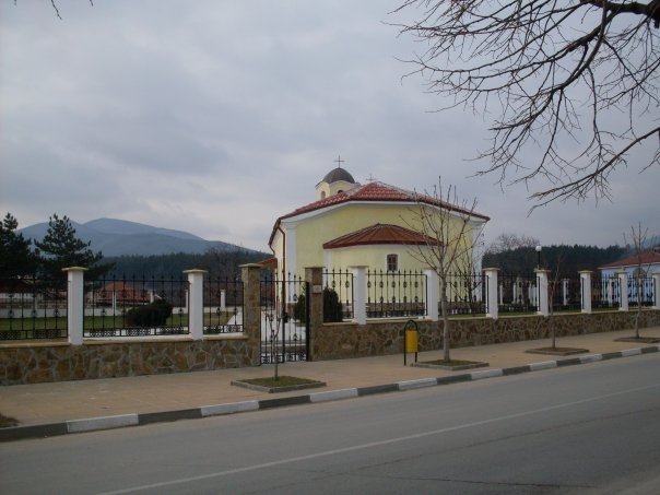 Църкви