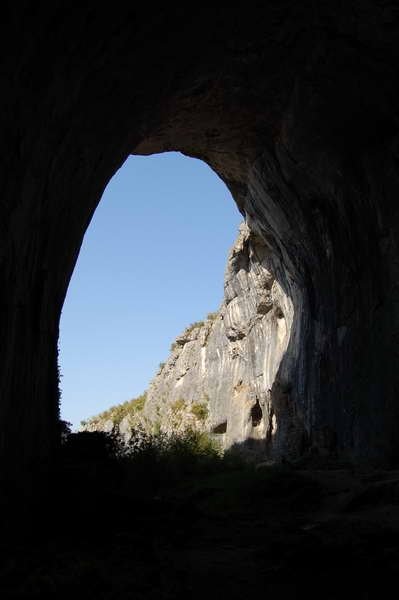 Топ 10 пещери в България