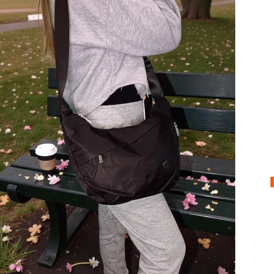 Черна дамска чанта от полиестер с цип, едно отделение - Peterson