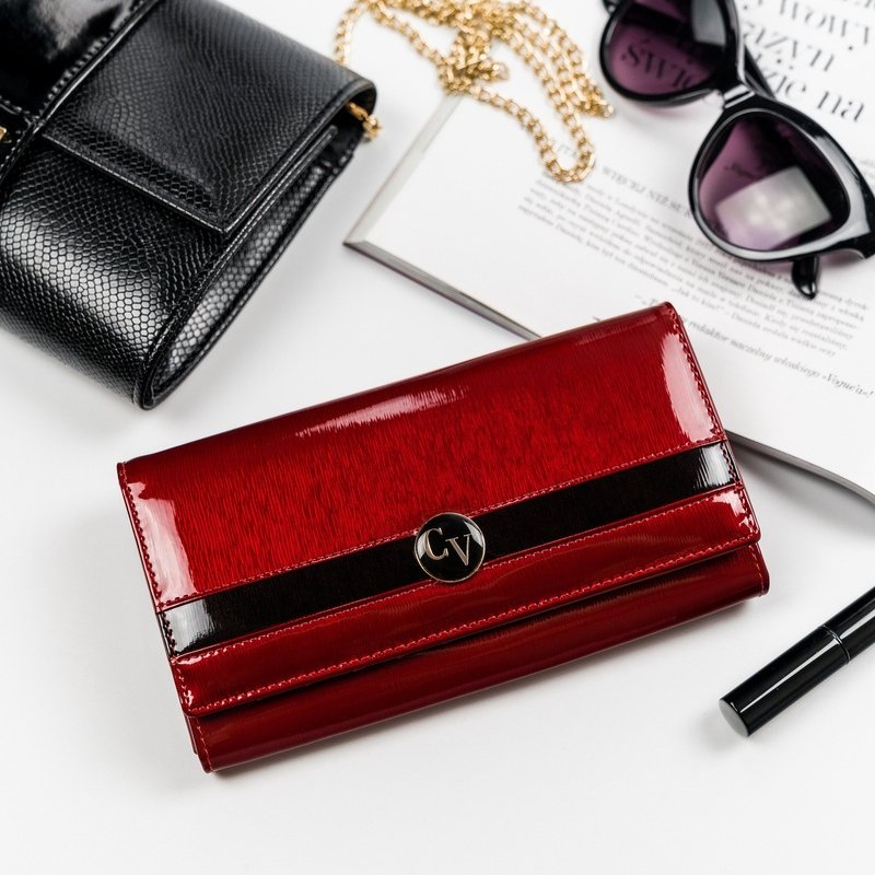 Лачено кожено портмоне с голямо отделение за пари - Cavaldi