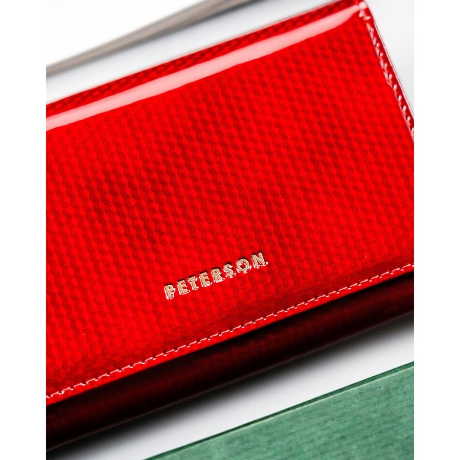 Червен дамски портфейл от лачена кожа с външен джоб - Peterson