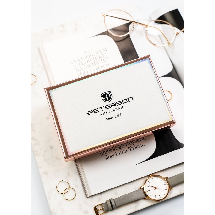 Портфейл от естествена и еко кожа в червен цвят и флорален мотив - Peterson