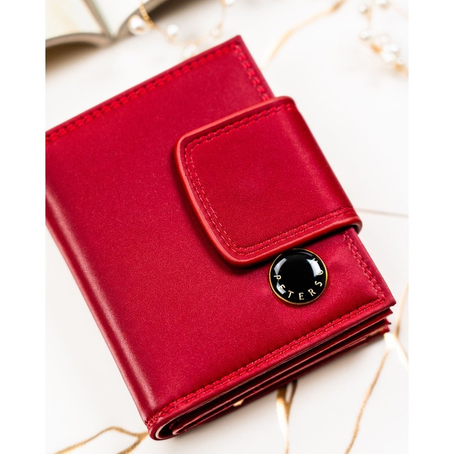 Червен дамски портфейл, изработен от естествена и еко кожа с RFID система - Peterson