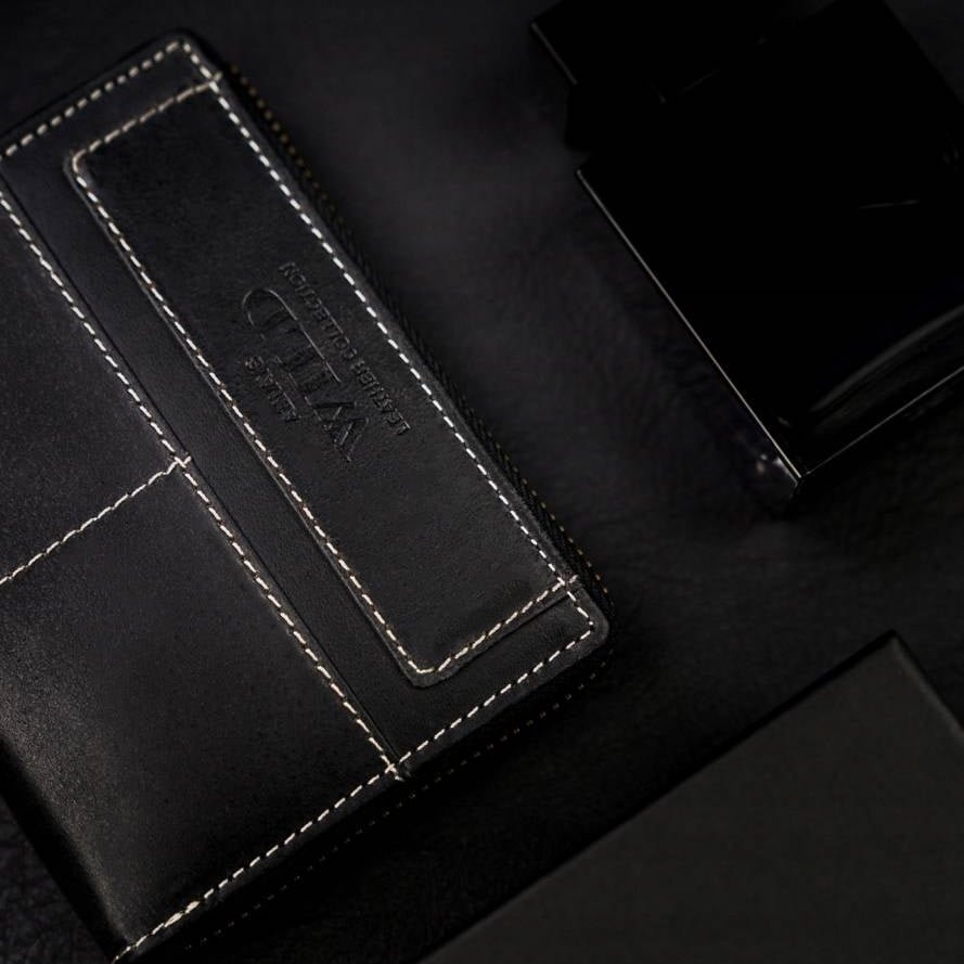 Голям, вертикален кожен портфейл с RFID - Always Wild