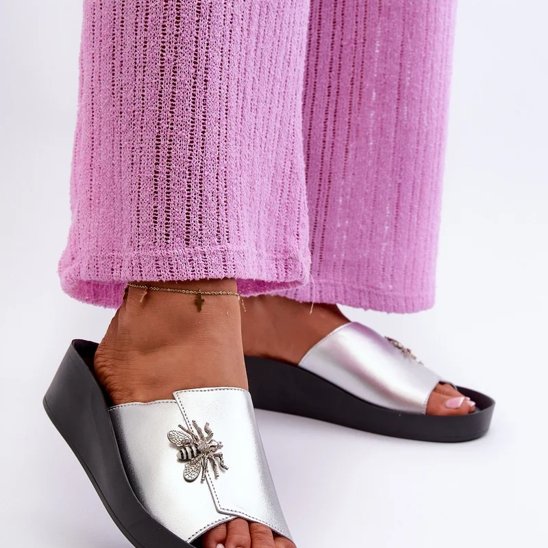 Елегантни дамски чехли от естествена кожа S.Barski Сребърни