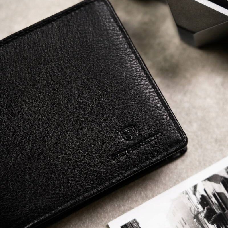 Подаръчен комплект мъжки кожен портфейл и ключодържател - Peterson