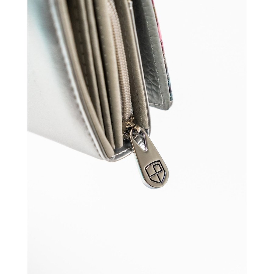 Голям дамски портфейл с RFID система, изработен от многоцветна естествена и еко кожа - Peterson