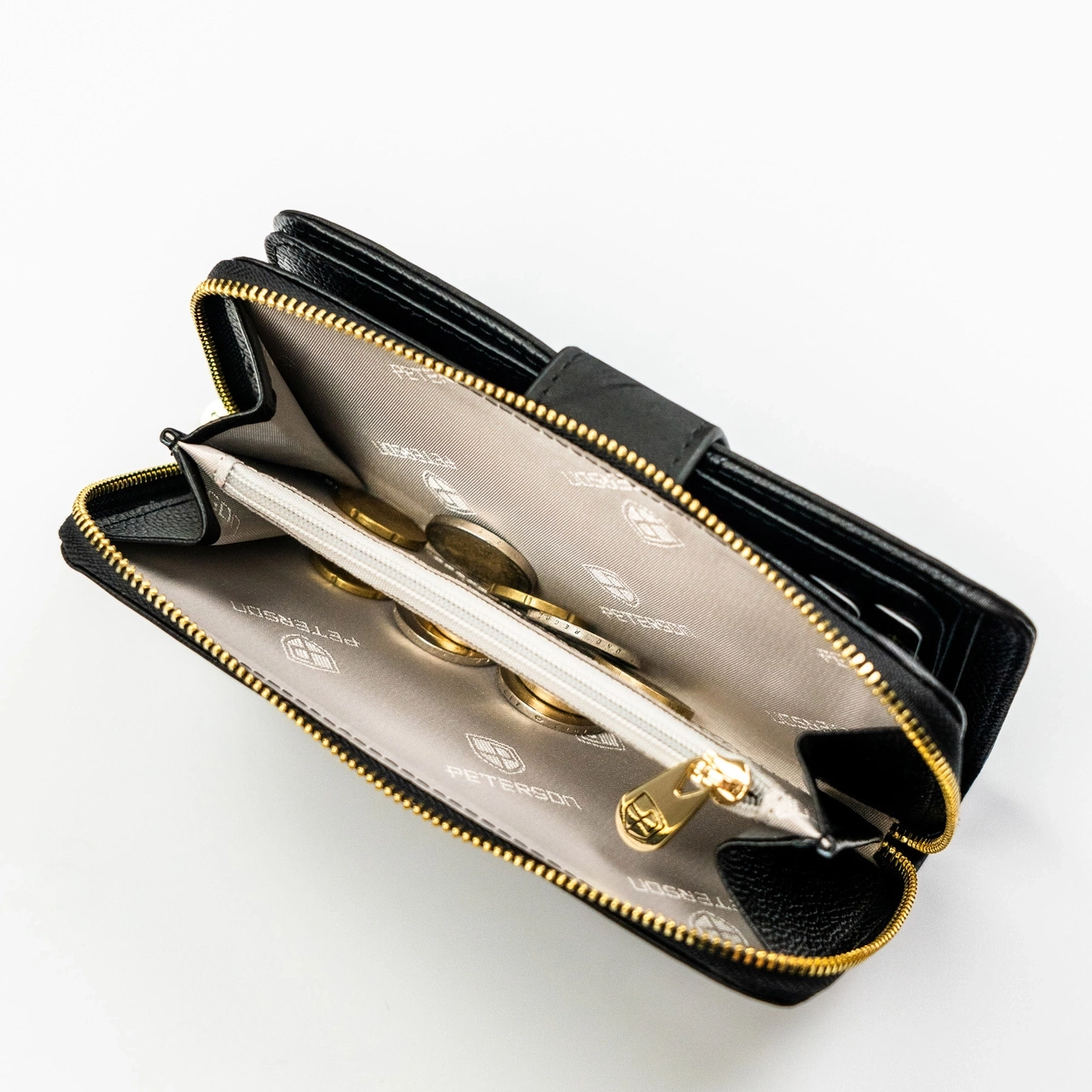 Черен  вертикален портфейл, изработен от естествена и еко кожа - Peterson