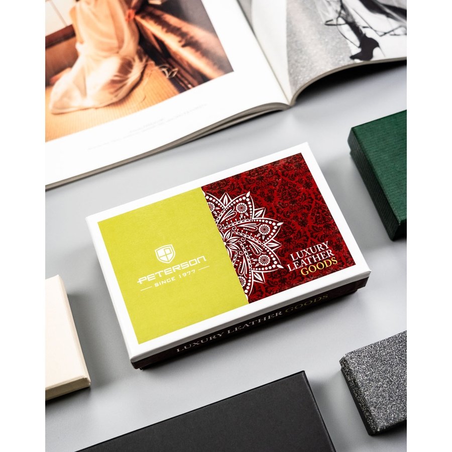 Елегантен дамски портфейл от естествена червена кожа - Peterson