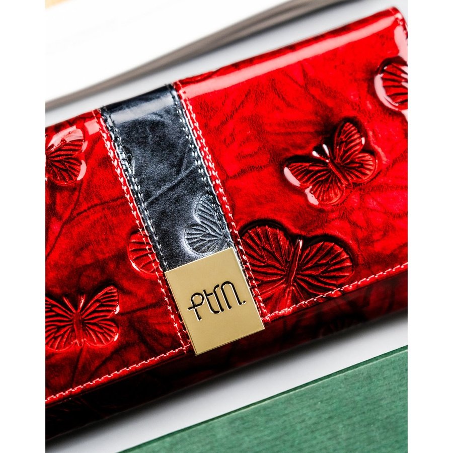 Елегантен дамски портфейл от естествена червена кожа - Peterson