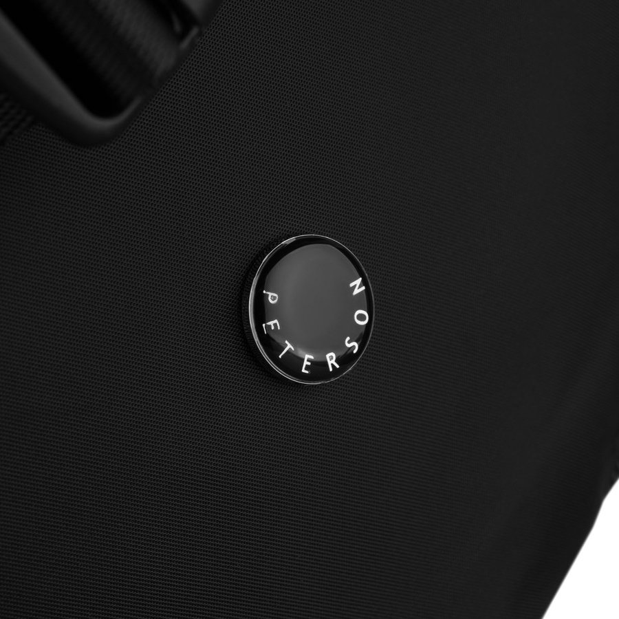 Черна дамска чанта от полиестер с цип, едно отделение - Peterson