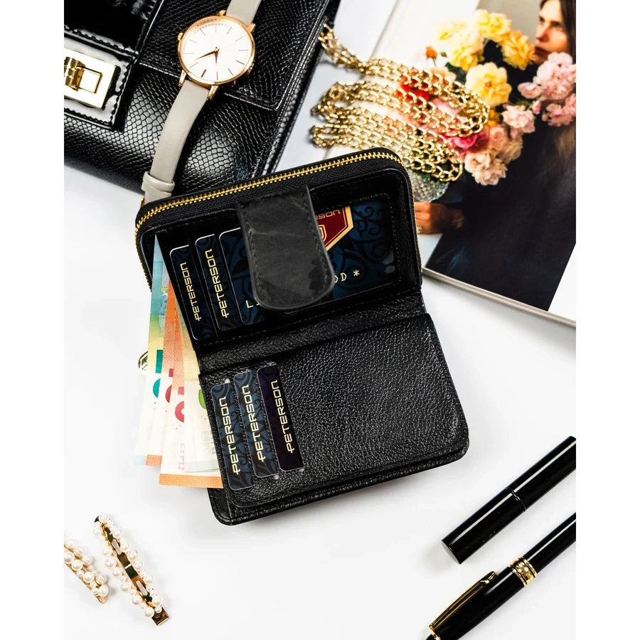 Вертикален портфейл от естествена и еко кожа в черно - Peterson