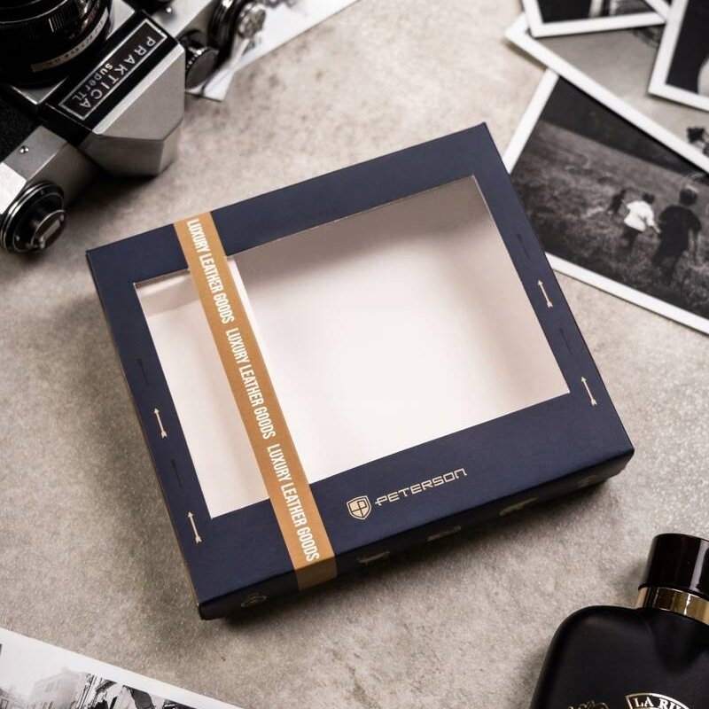 Подаръчен комплект мъжки кожен портфейл и ключодържател - Peterson