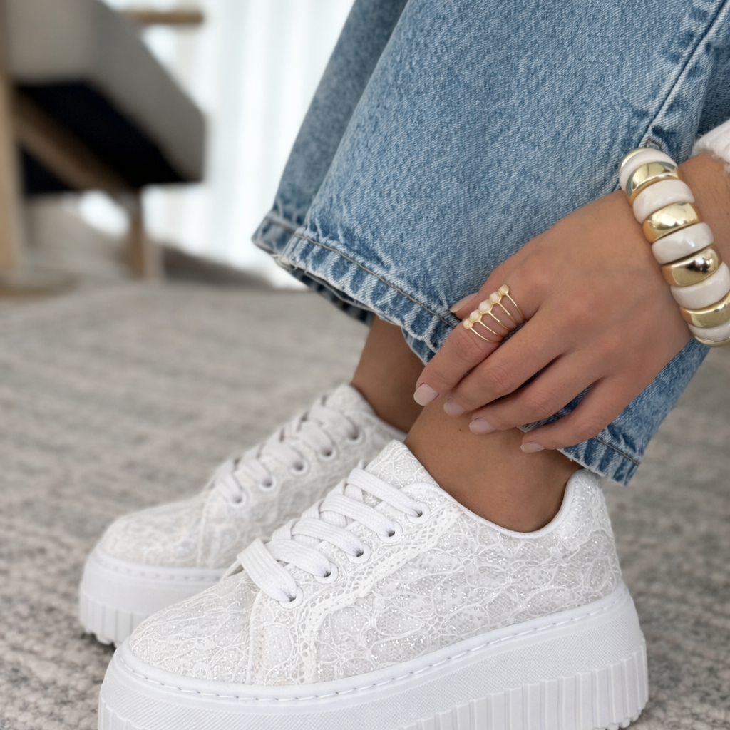 Дамски дантелени кецове на платформа