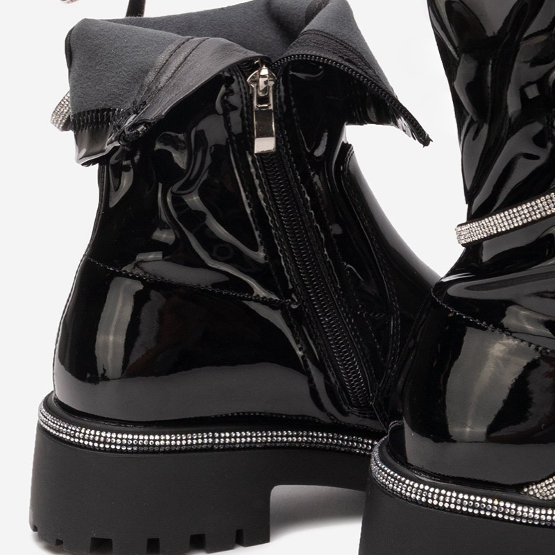 Дамски лачени боти еко кожа с блестяща декорация