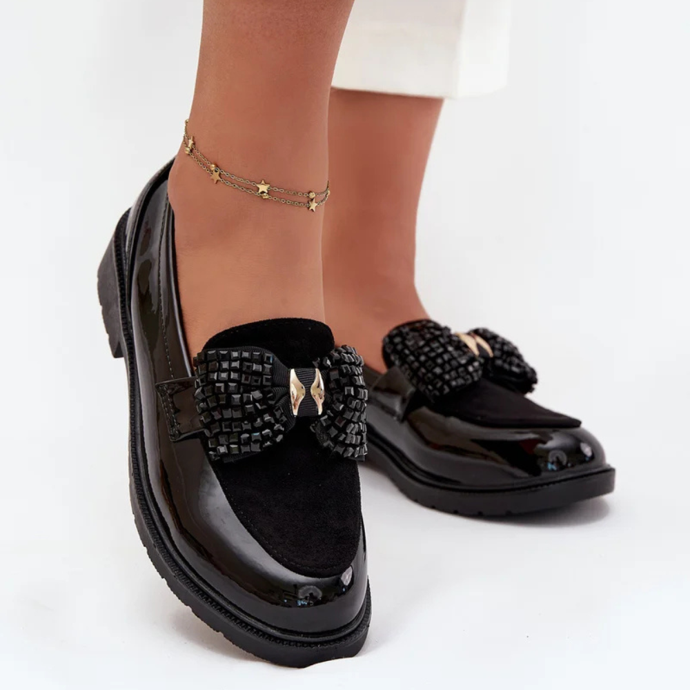 Дамски мокасини от лачена еко кожа с панделка S.Barski