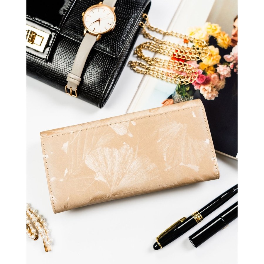 Бежов дамски портфейл, изработен от естествена и еко кожа с растителен мотив - Peterson