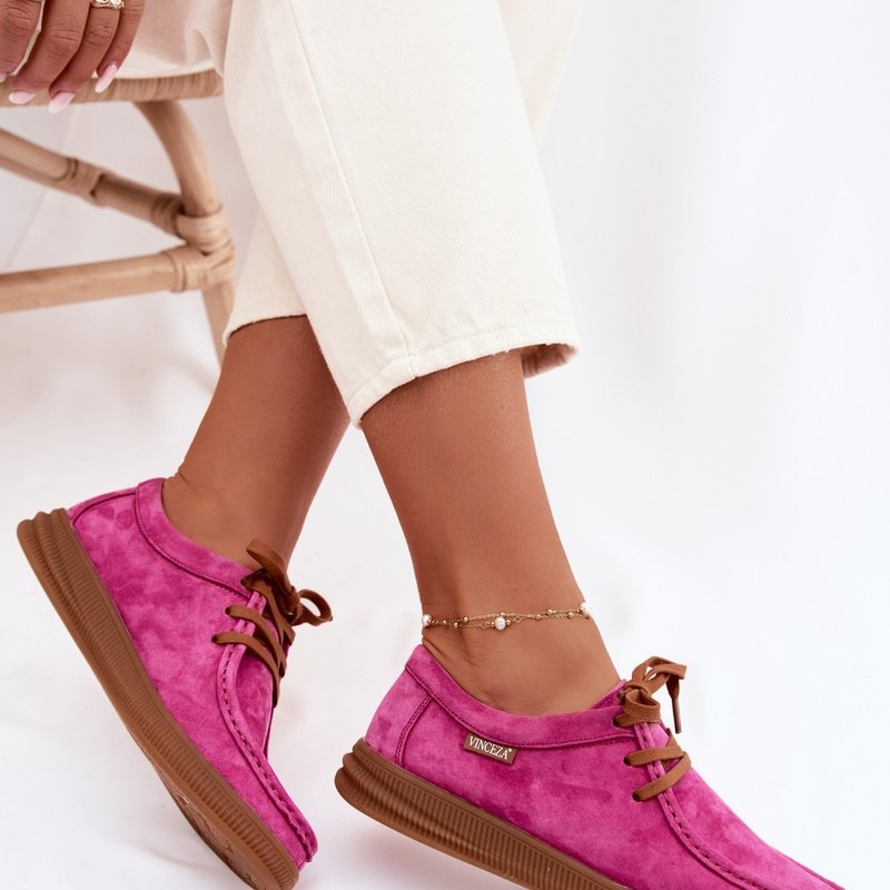 Ниски обувки Vinceza от естествен велур в цвят фуксия