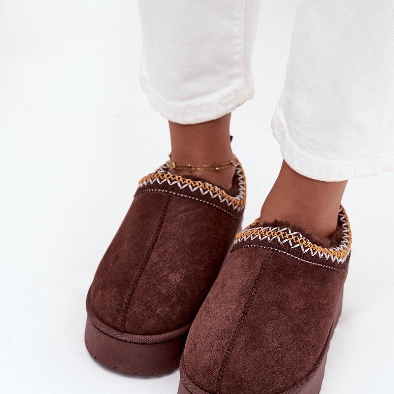 Дамски ниски зимни боти на платформа с бродерия 