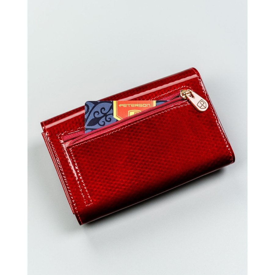 Червен дамски портфейл от лачена кожа с външен джоб - Peterson