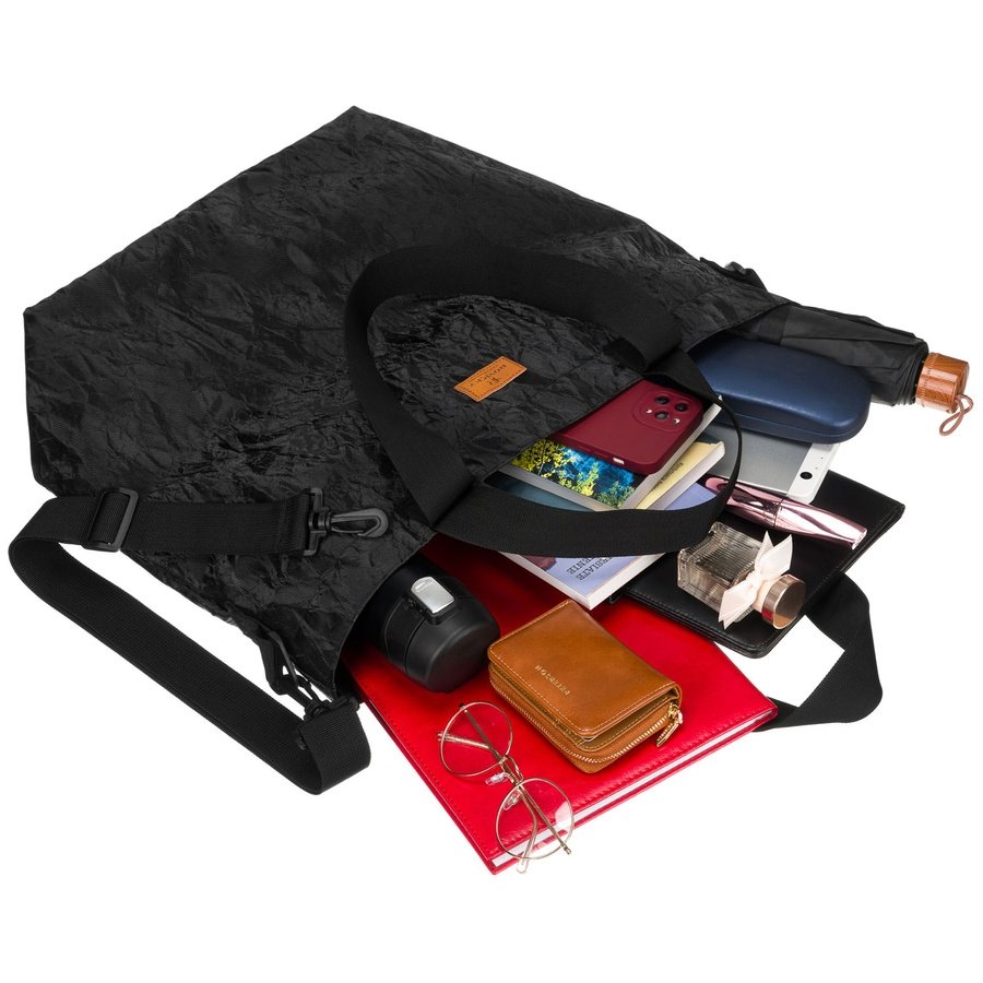 Голяма дамска чанта в черно с мраморен мотив, закопчаваща се с цип - Rovicky