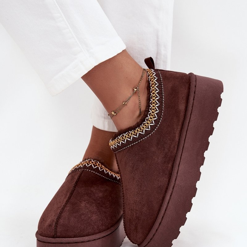 Дамски ниски зимни боти на платформа с бродерия 