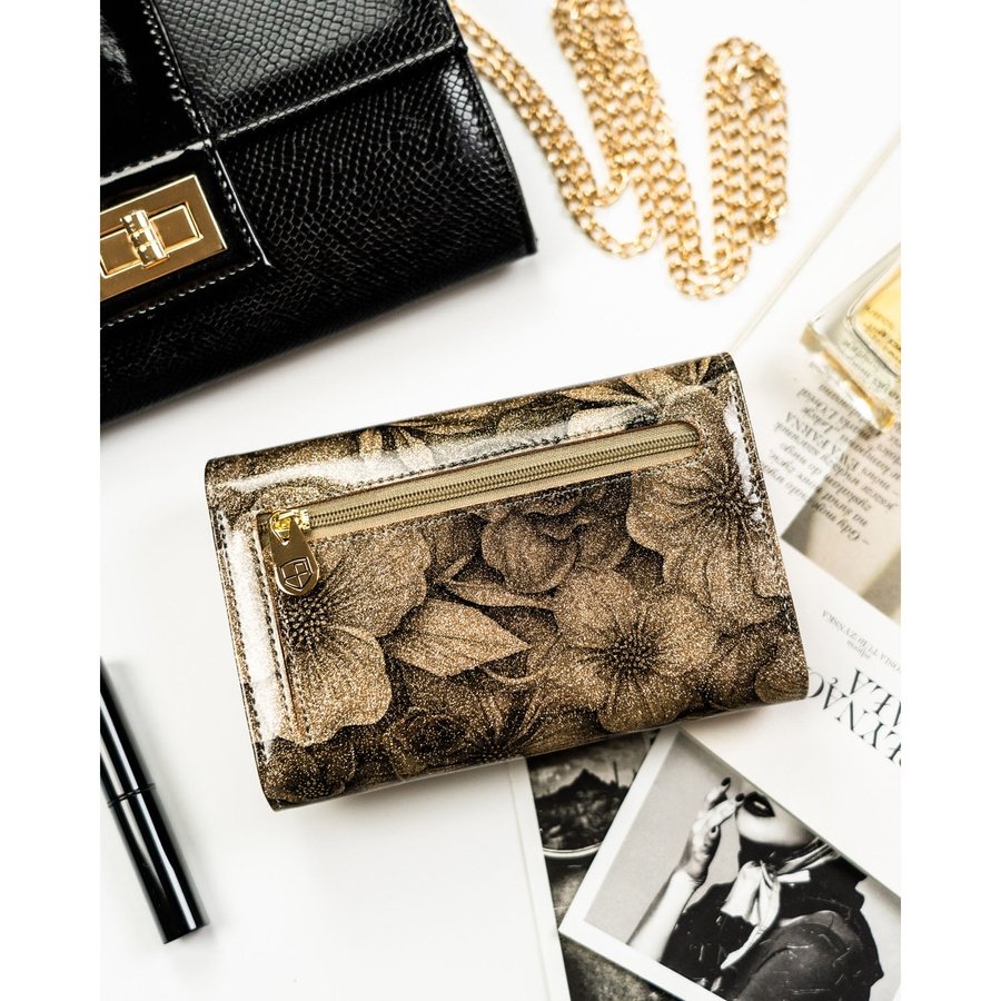 Златен дамски портфейл, изработен от естествена и еко кожа - Peterson