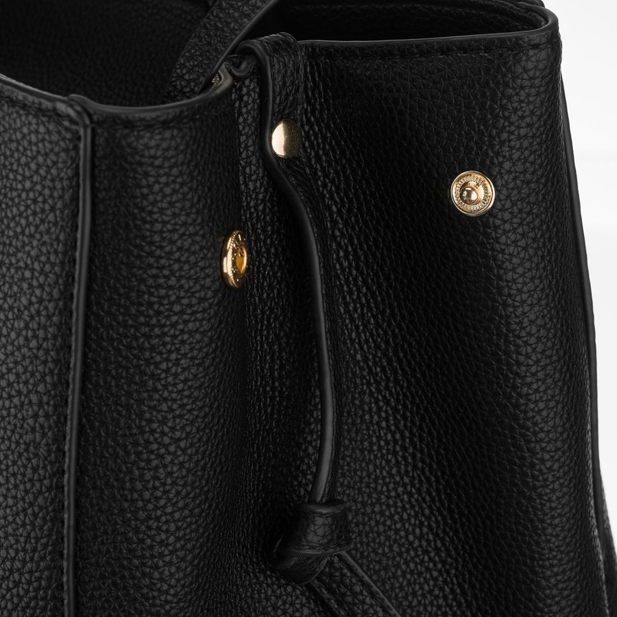 Черна дамска чанта за пазаруване, изработена от еко кожа с включен практичен калъф - Peterson