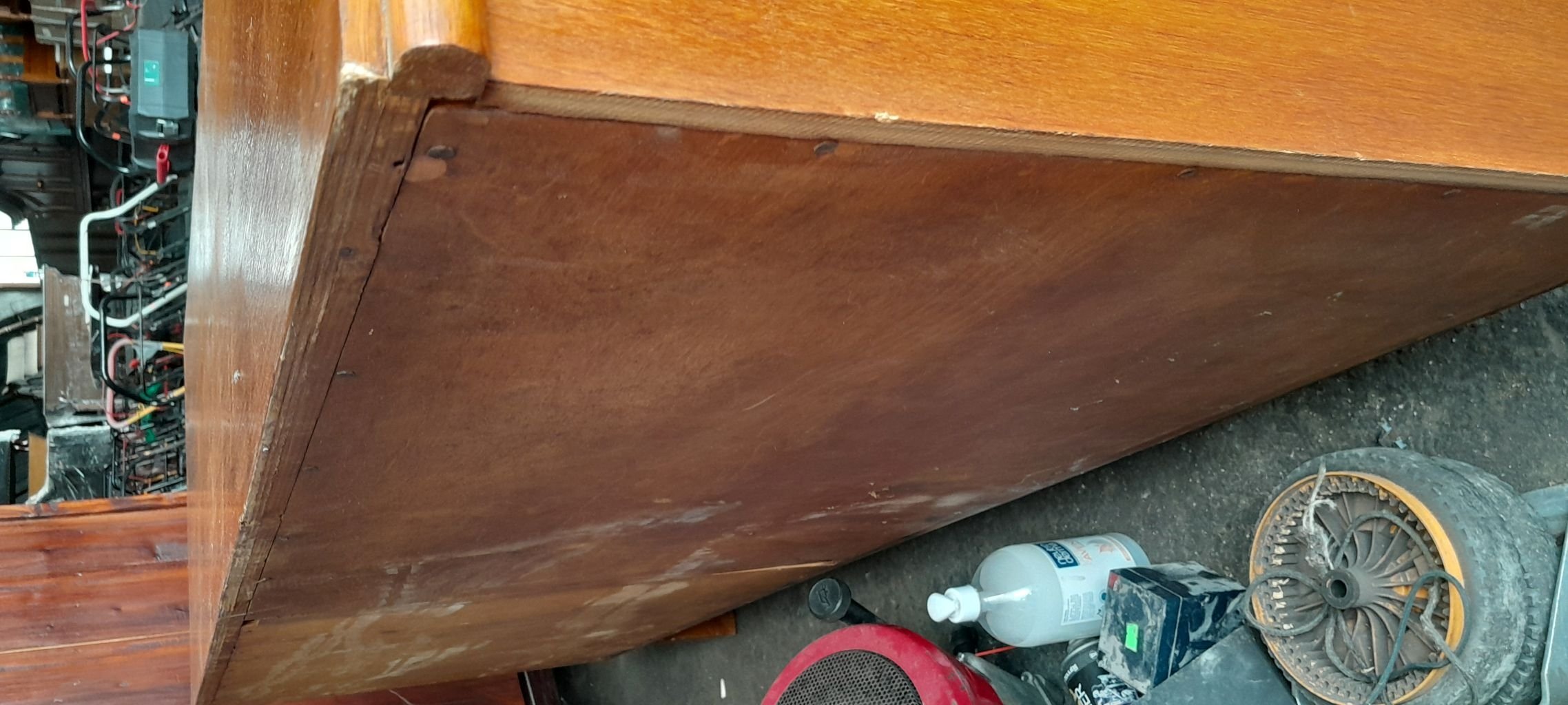 Витрини и шкафове