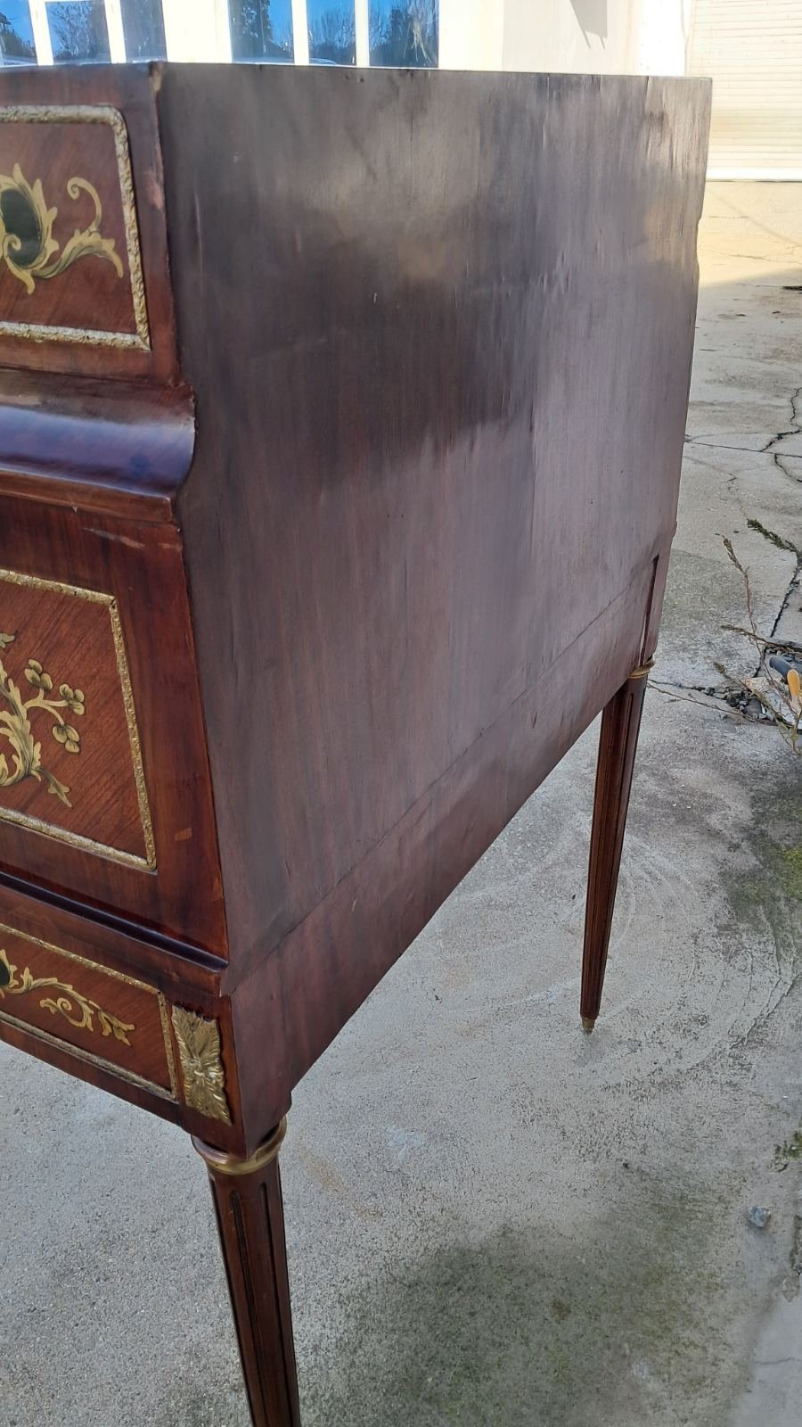 Бюра и писалища