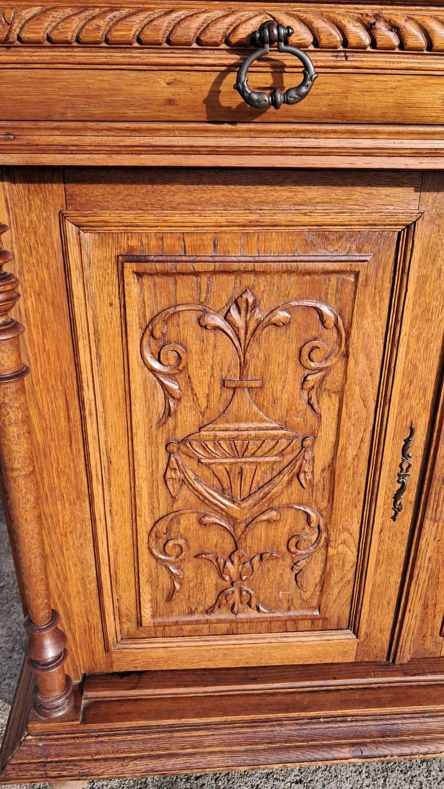 Витрини и шкафове